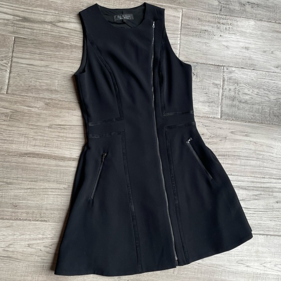 Rag & Bone Rae Dress In Black Sold In Store Only Asymmetrical Zipper Front SZ 4 - Picture 2 of 15